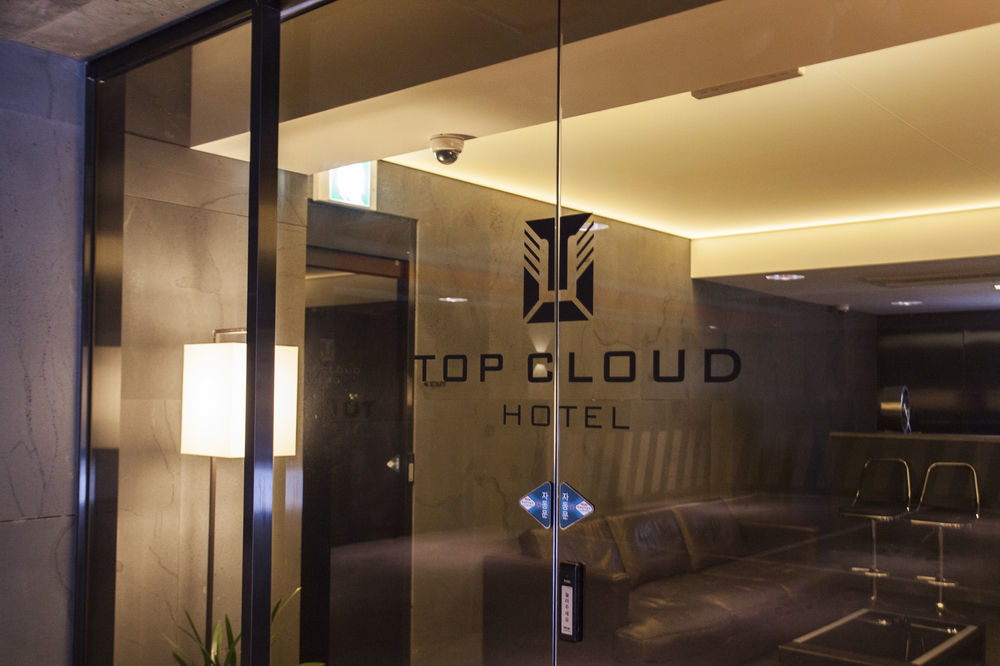 Suwon Top Cloud Hotel מראה חיצוני תמונה