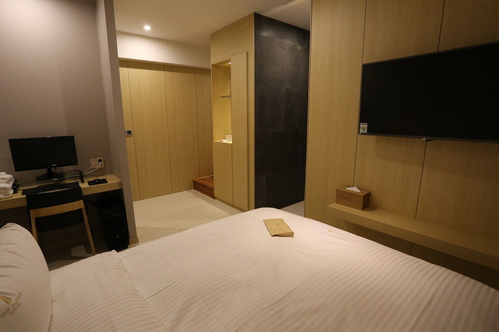 Suwon Top Cloud Hotel מראה חיצוני תמונה