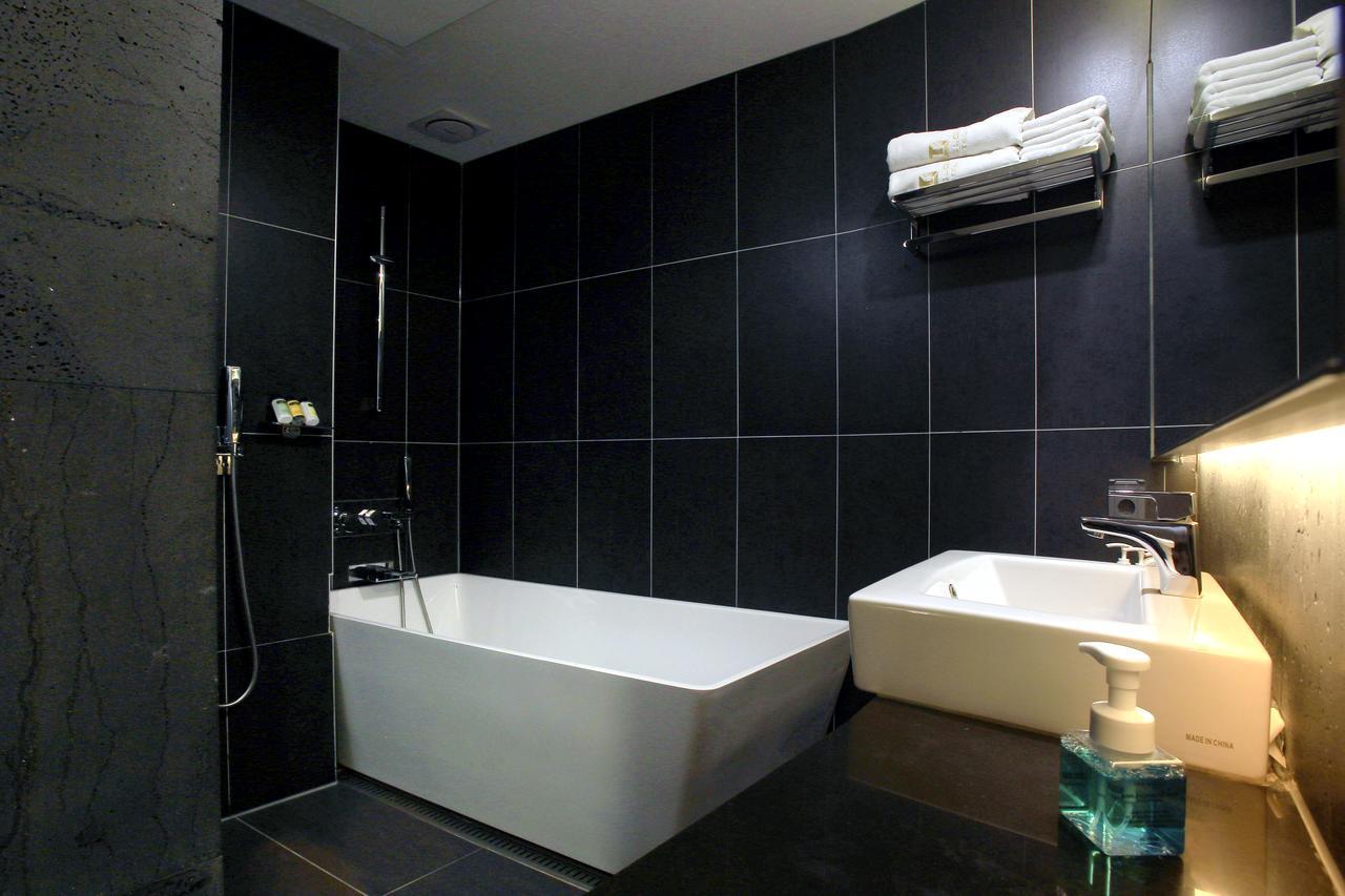 Suwon Top Cloud Hotel מראה חיצוני תמונה