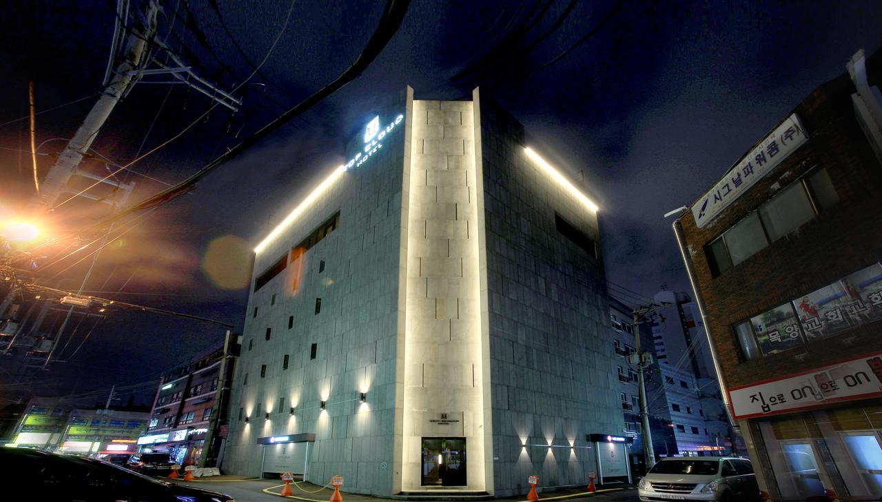 Suwon Top Cloud Hotel מראה חיצוני תמונה