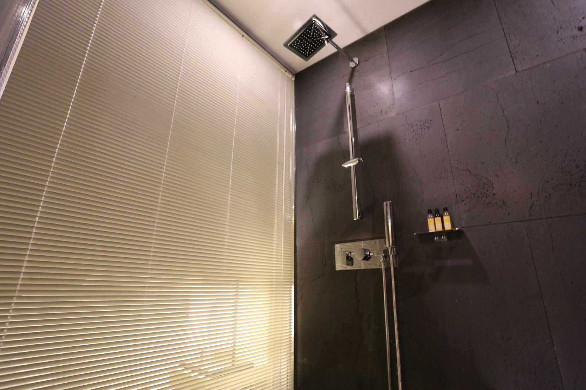 Suwon Top Cloud Hotel מראה חיצוני תמונה