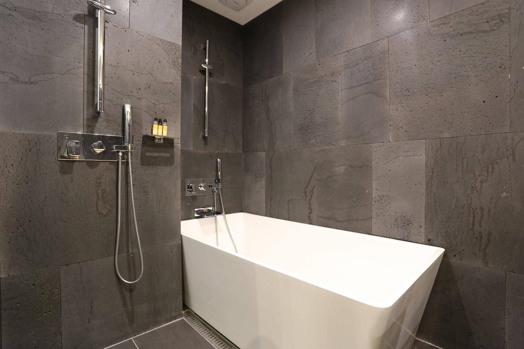 Suwon Top Cloud Hotel מראה חיצוני תמונה