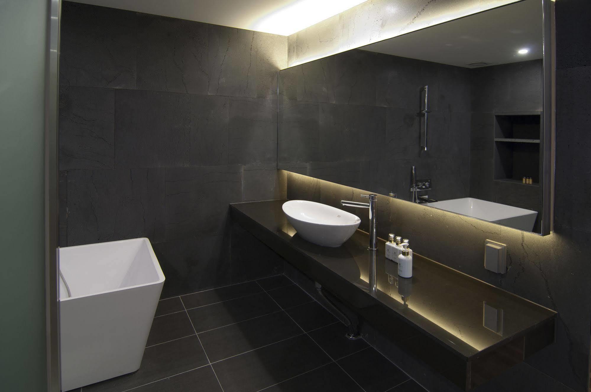 Suwon Top Cloud Hotel מראה חיצוני תמונה